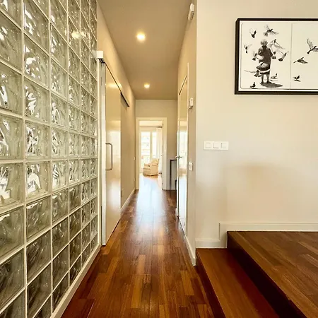 Modernist Gem Penthouse Apartamento