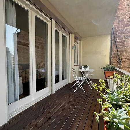 Modernist Gem Penthouse Apartamento *