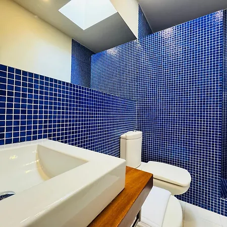 Modernist Gem Penthouse *