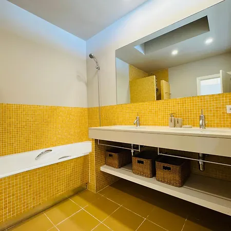 Modernist Gem Penthouse Apartamento *